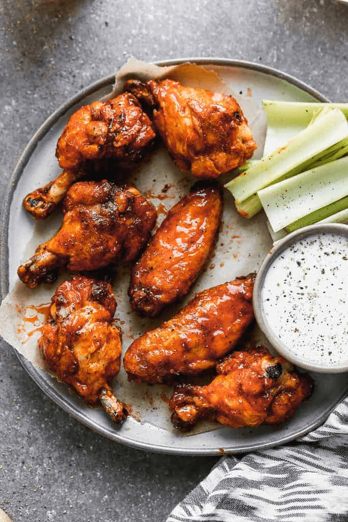 Chicken Wings With Fries